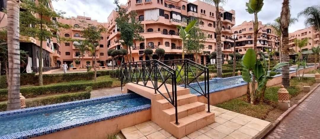Apartment Confortable Rez-de-jardin Avec 5 Piscines *